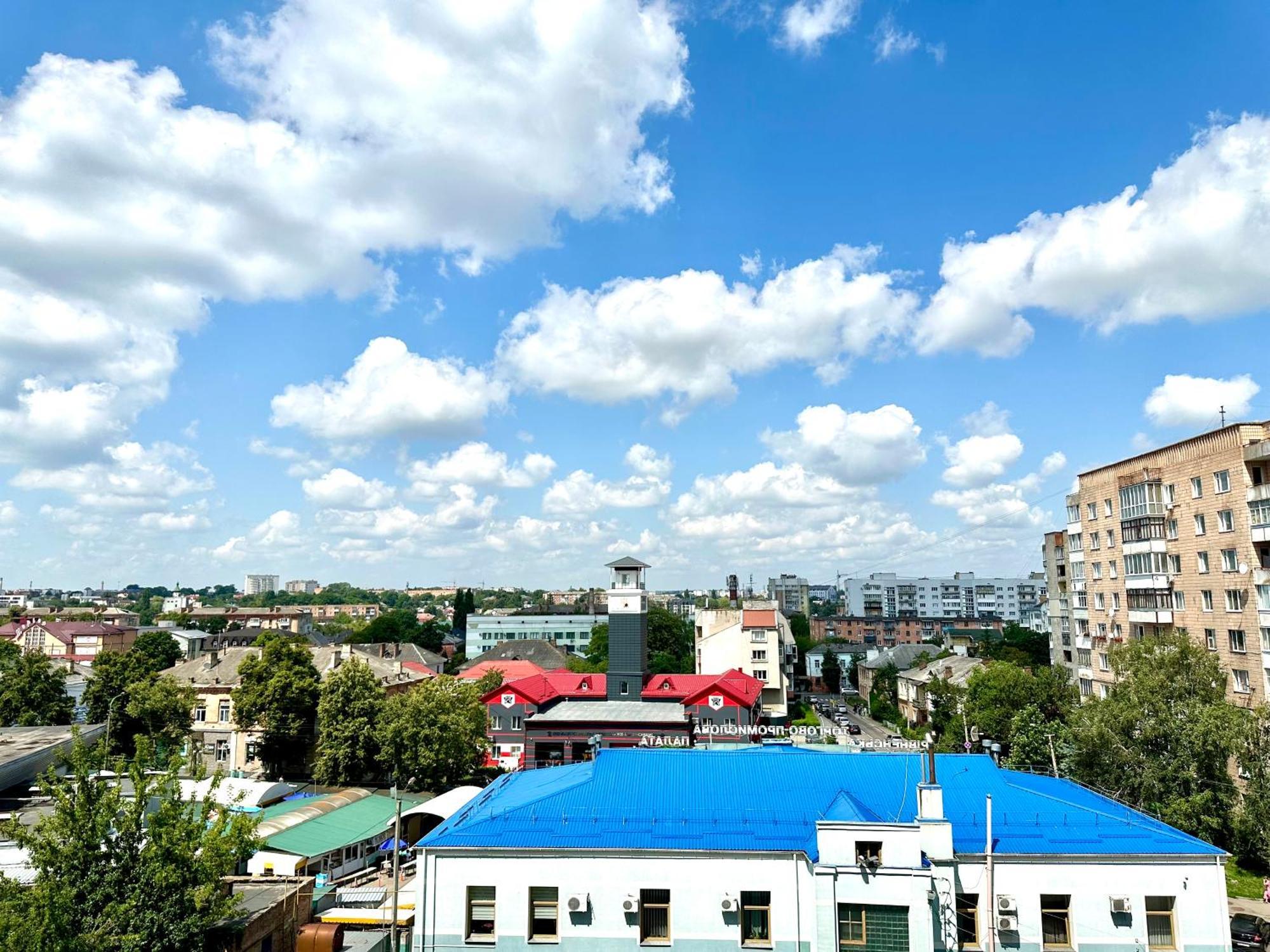 Designer Apartments In The City Center Rivne Luaran gambar